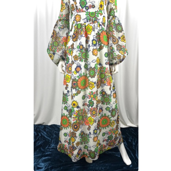 Vintage 1960’s Floral Printed Chiffon Maxi Dress - Peasant Sleeve Gown - Small - Picture 4 of 10